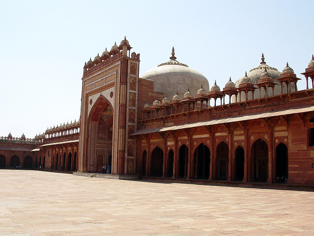 Fatehpur Sikri (https://www.flickr.com/photos/hectorgarcia/322050866)