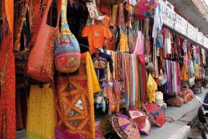 Street shopping in Jaipur, India