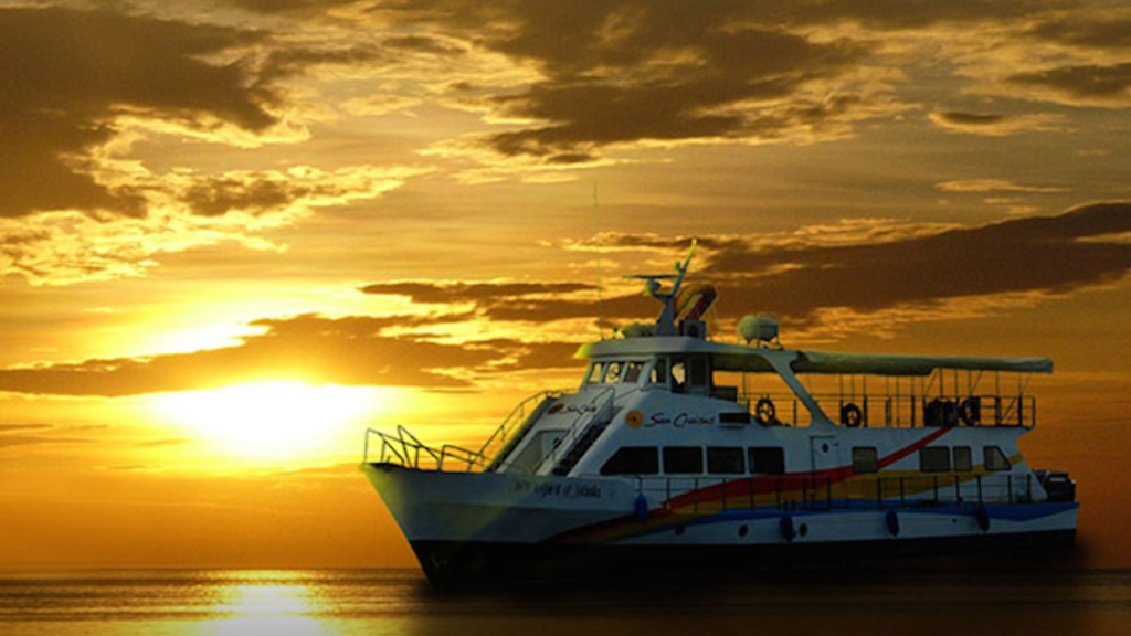 Manila Bay, Historical spots in Manila