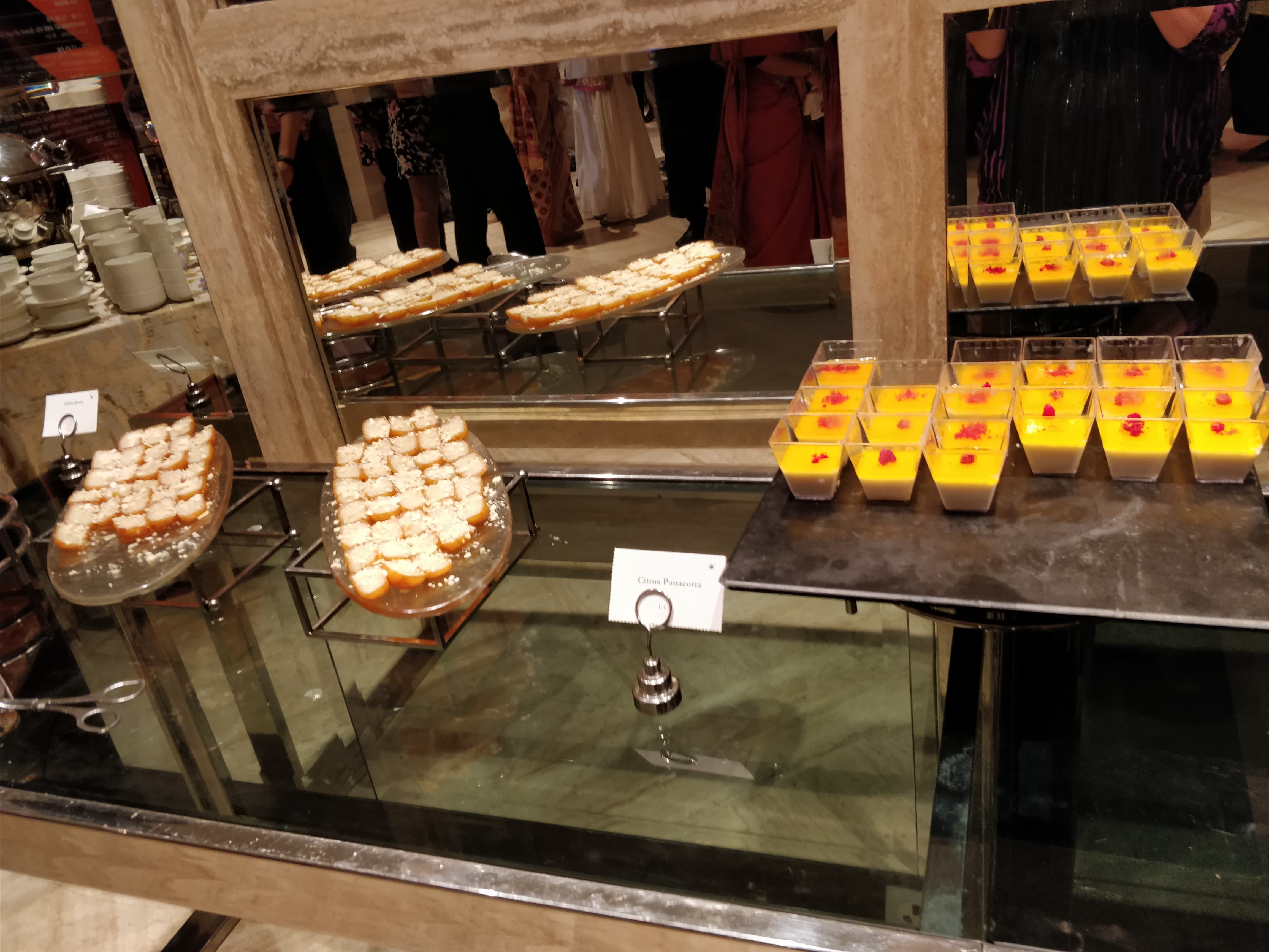 Sweets for lunch, knowledge factory