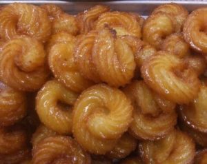 Pinterest Mshabak with honey, street food Syria