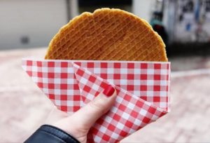 Hot Stroopwafel, street food Netherlands
