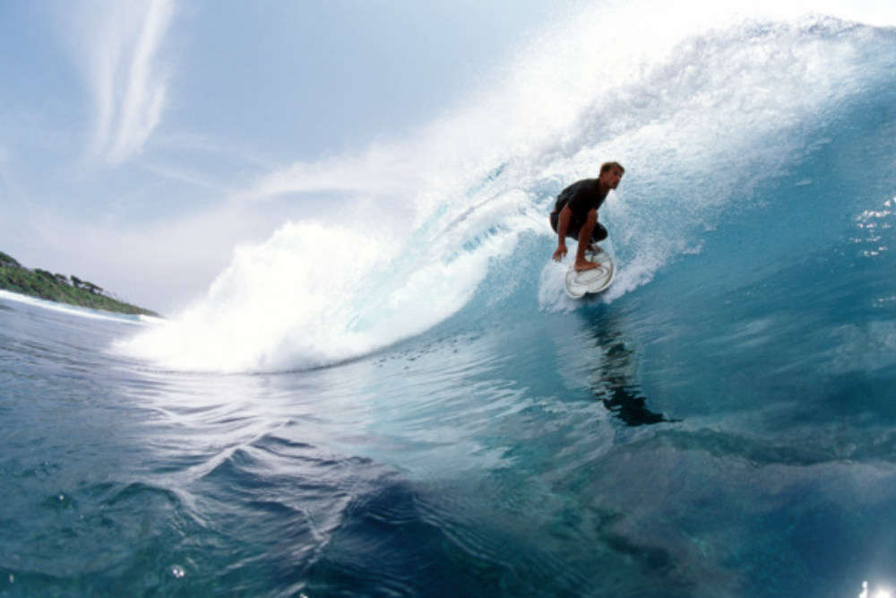 10 Surfing Spots in India - Best Places Of Interest