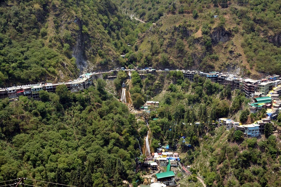 Kempty fall trekking