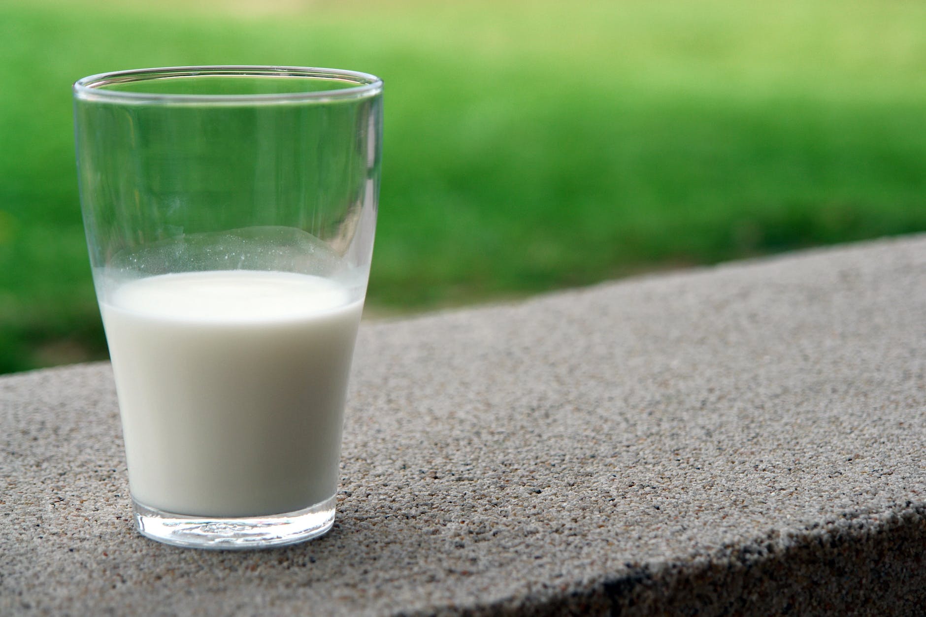 blur calcium close up dairy, adding milk can reduce the spiciness in food