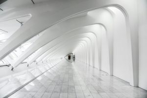 Minimalism at its best
Explore the sweeping modern arches and minimalistic design of the Milwaukee Art Museum's white hallway.