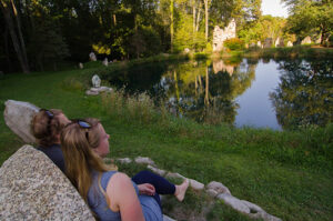 “Sharing mindful investing wisdom across generations”