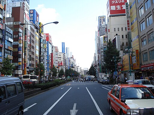 Shinjuku — Starting Point of Tokyo Neighbourhoods: A Walking Map