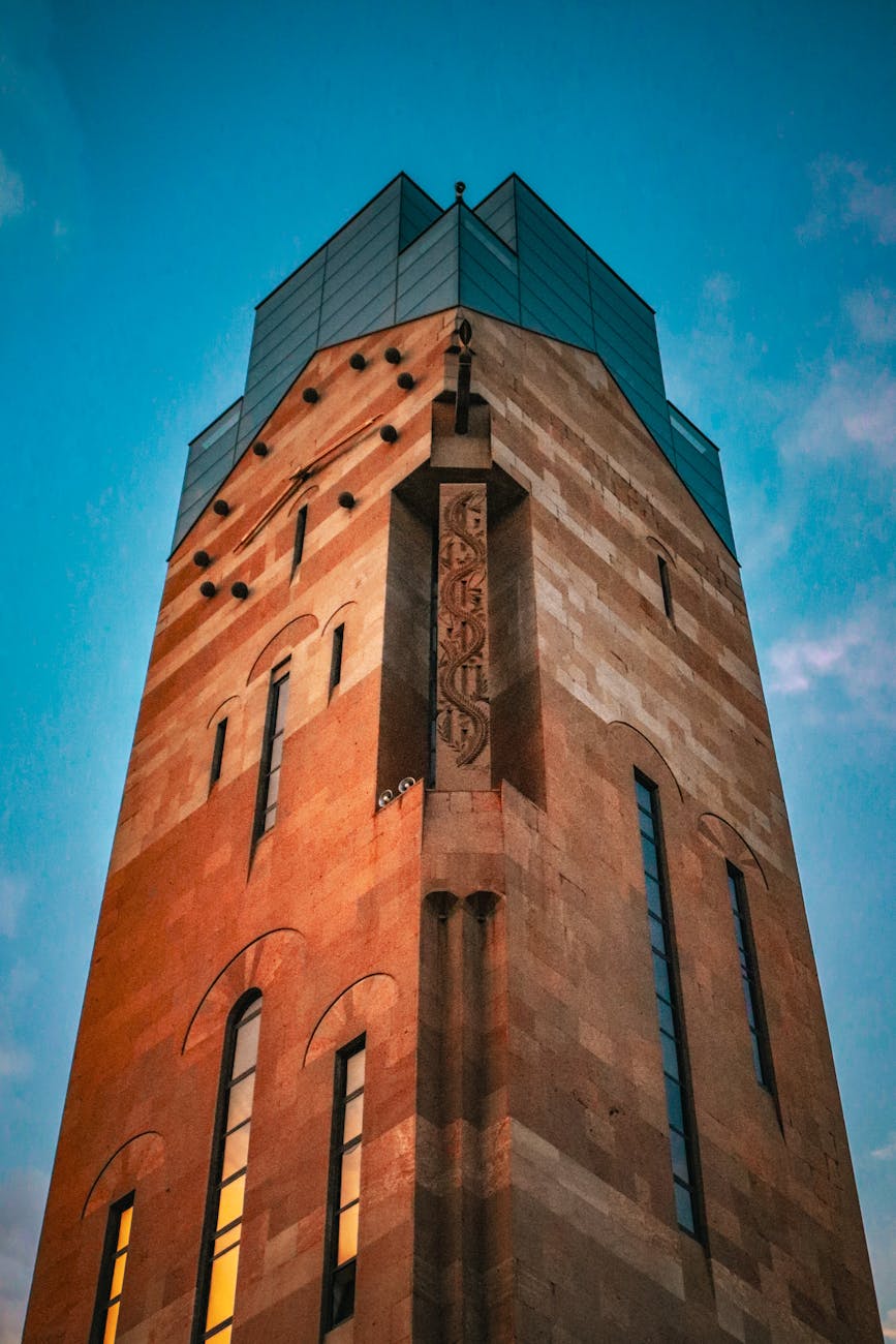 architectural tower in Yerevan at dusk.
red stone Armenia writers retreat architecture