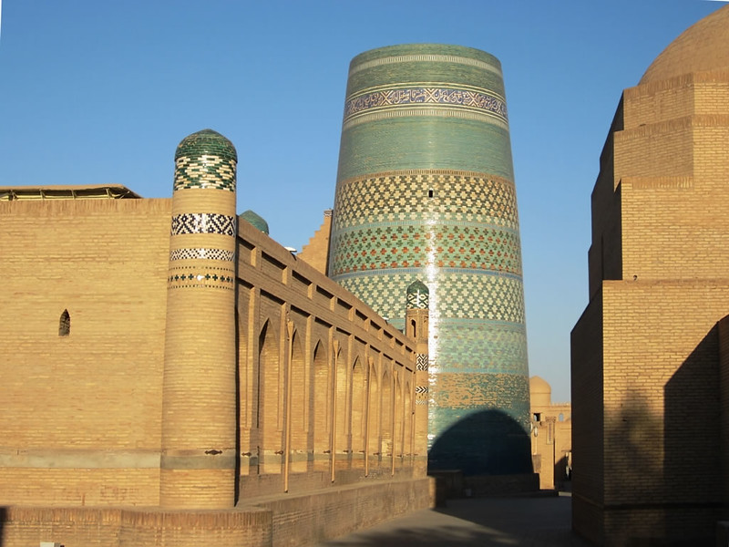 Khiva evening light desert walls 