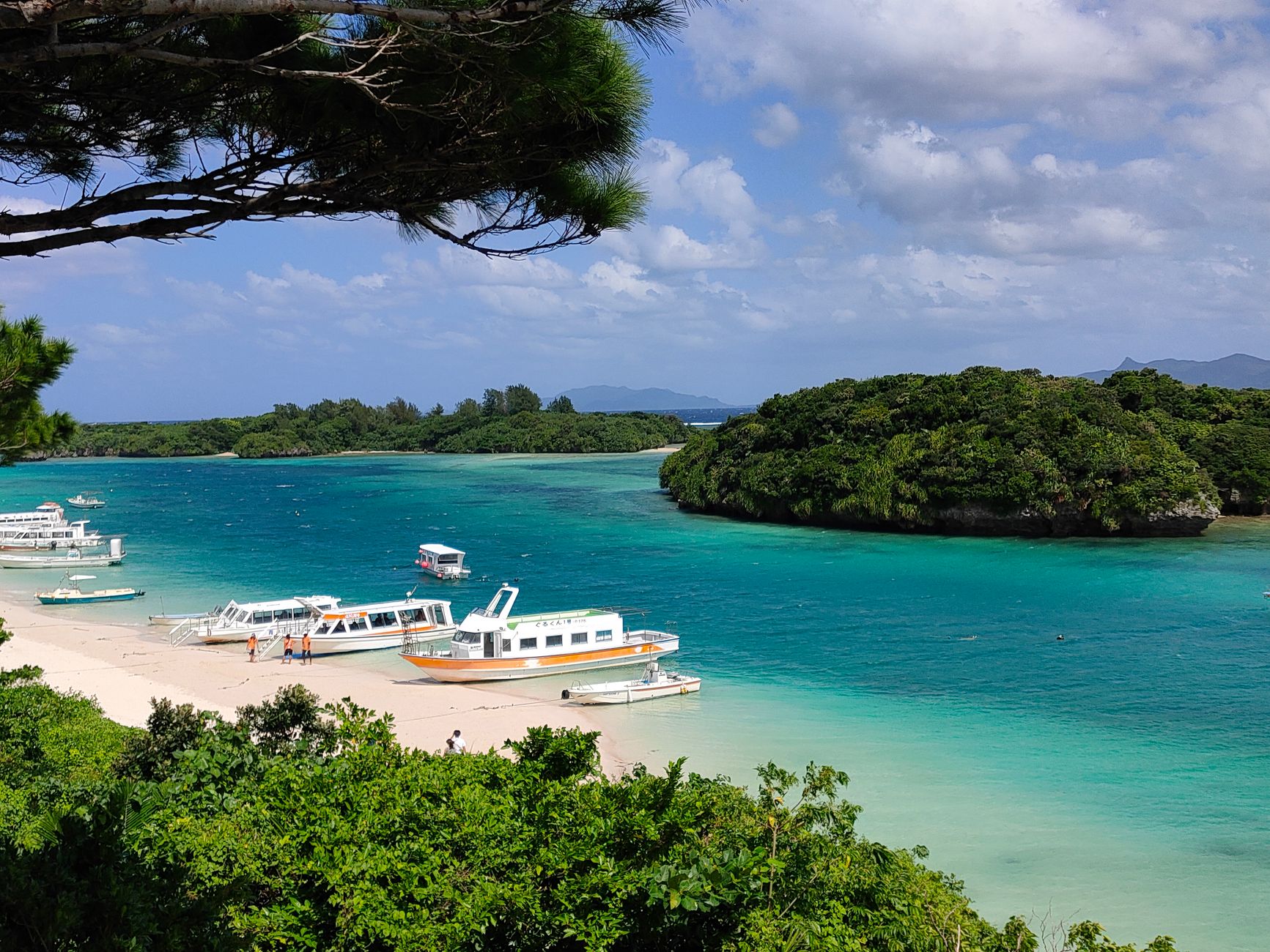 scenic view of beach on daytime. calm travel destinations Maldives Red Sea Okinawa