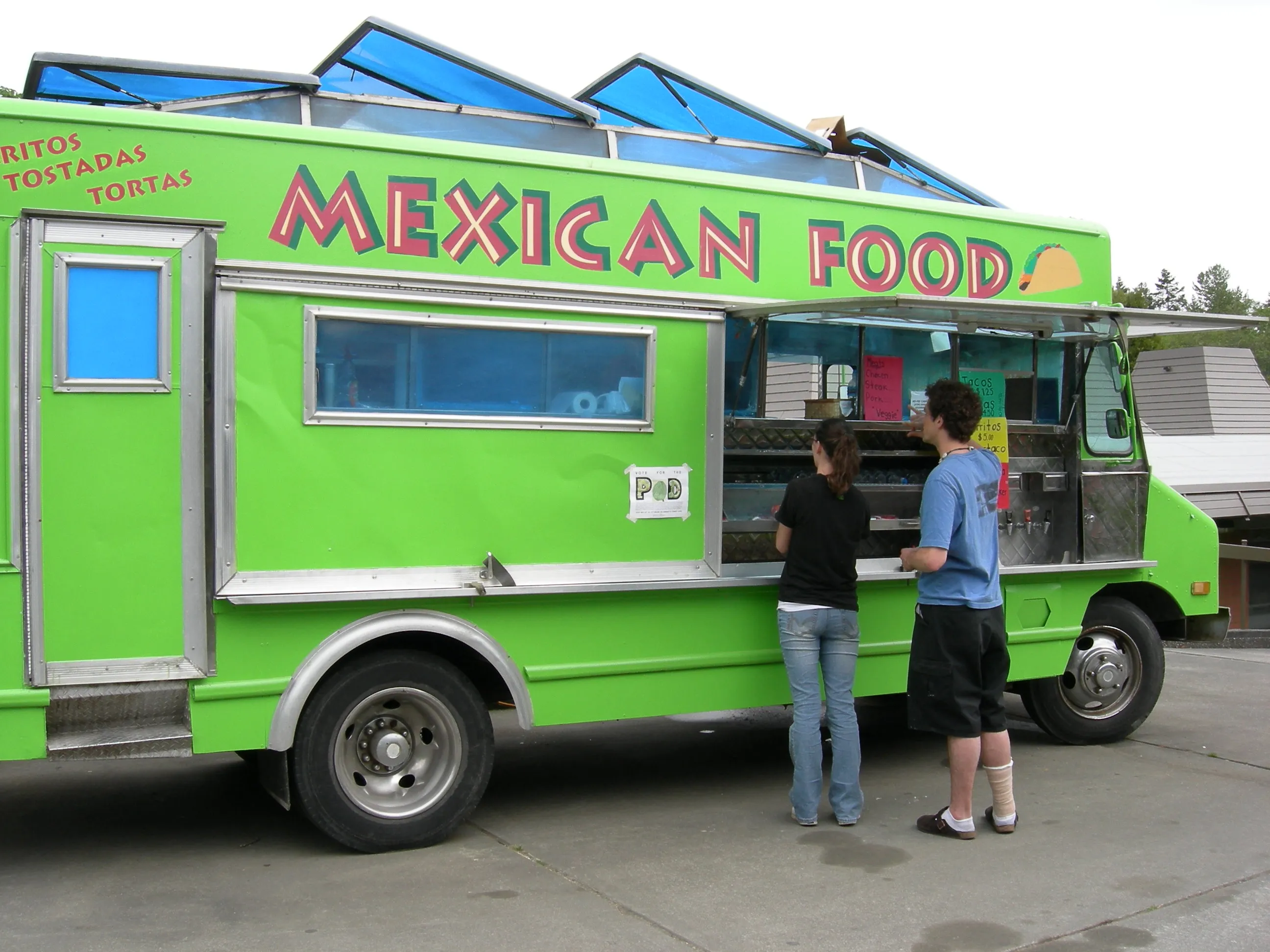 Shoreline CC Taco Truck